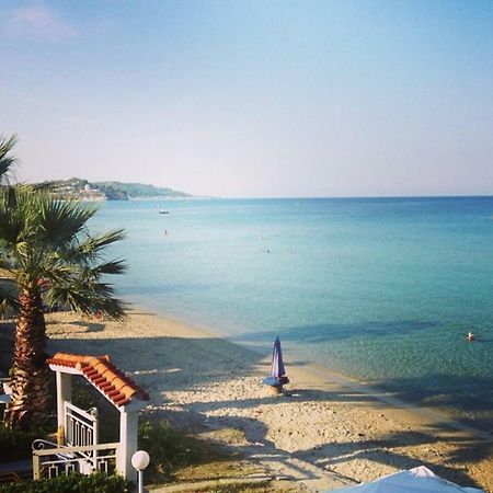 Seafront Maisonette in Fourka Exterior foto