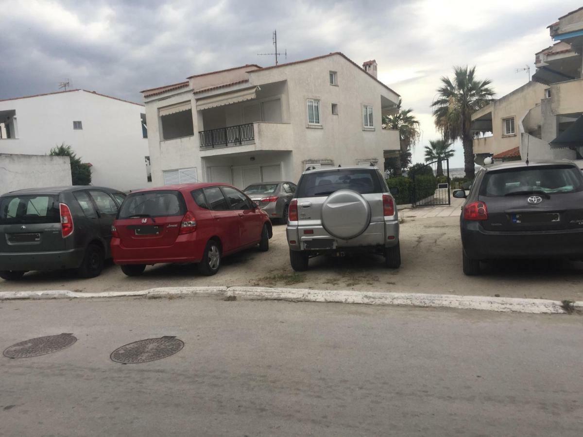 Seafront Maisonette in Fourka Exterior foto