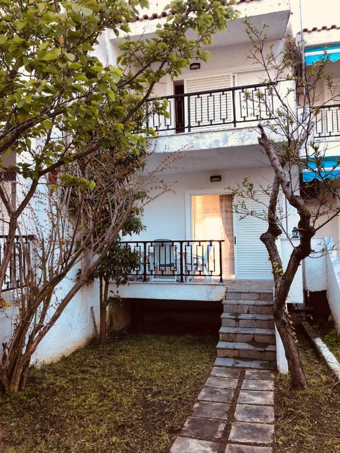 Seafront Maisonette in Fourka Exterior foto