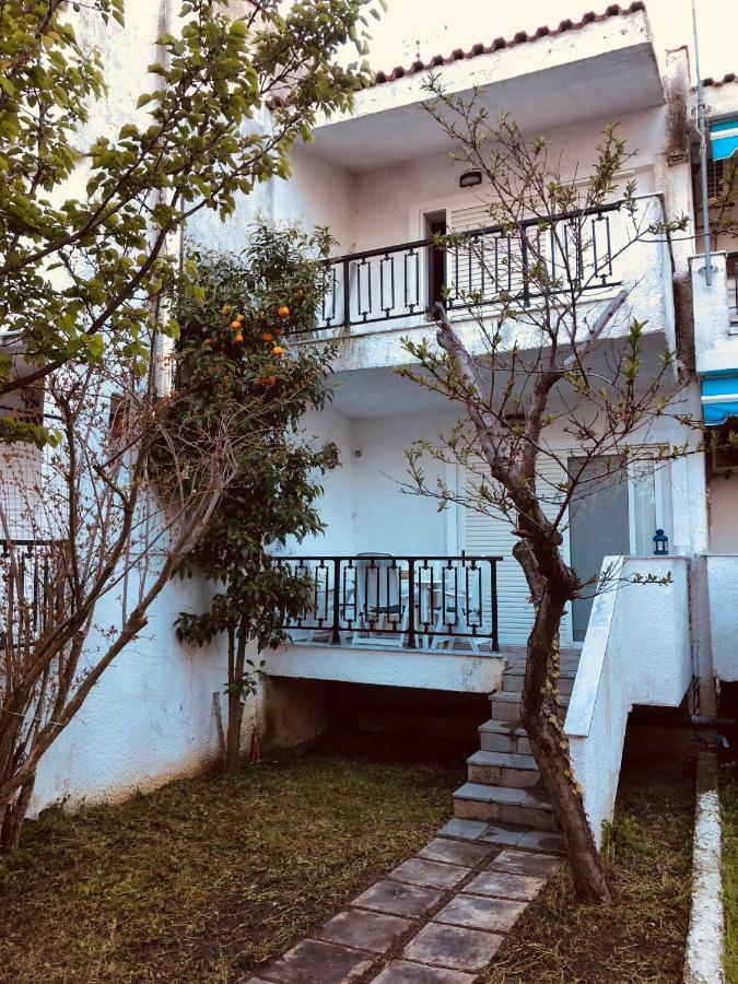 Seafront Maisonette in Fourka Exterior foto